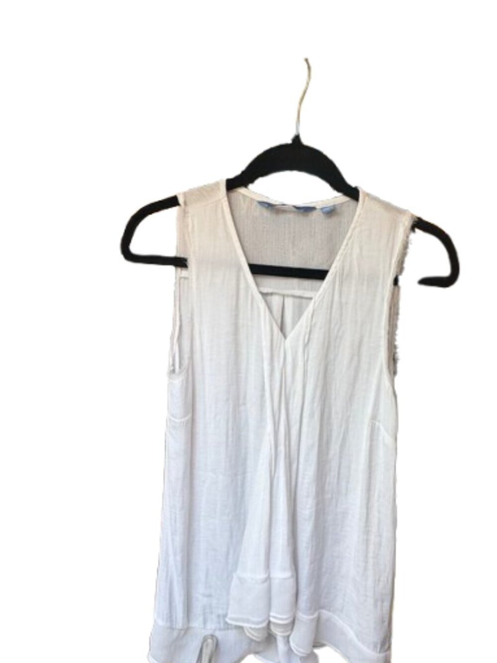 Simply Vera Wang, flowy white sleeveless top, size Large (J2)